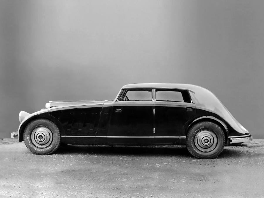  Maybach Zeppelin DS8 Stromlinien von Spohn 1932 года  (фото 4 из 4)